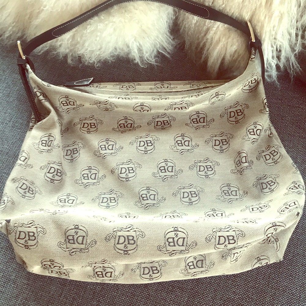 Dooney & Bourke bag ⭐️PRICE DROP!!⭐️